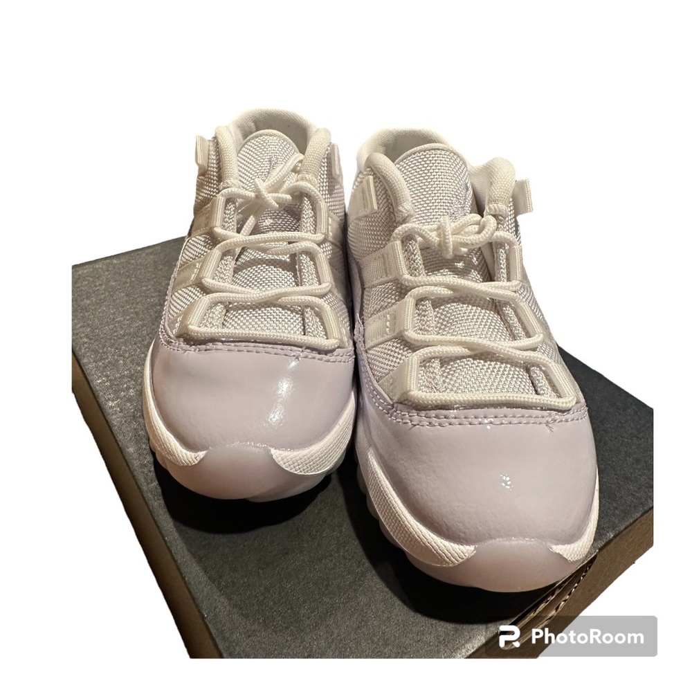New 10C JORDAN 11 Retro Low (TD) White/Pure Violet-White 645107 101